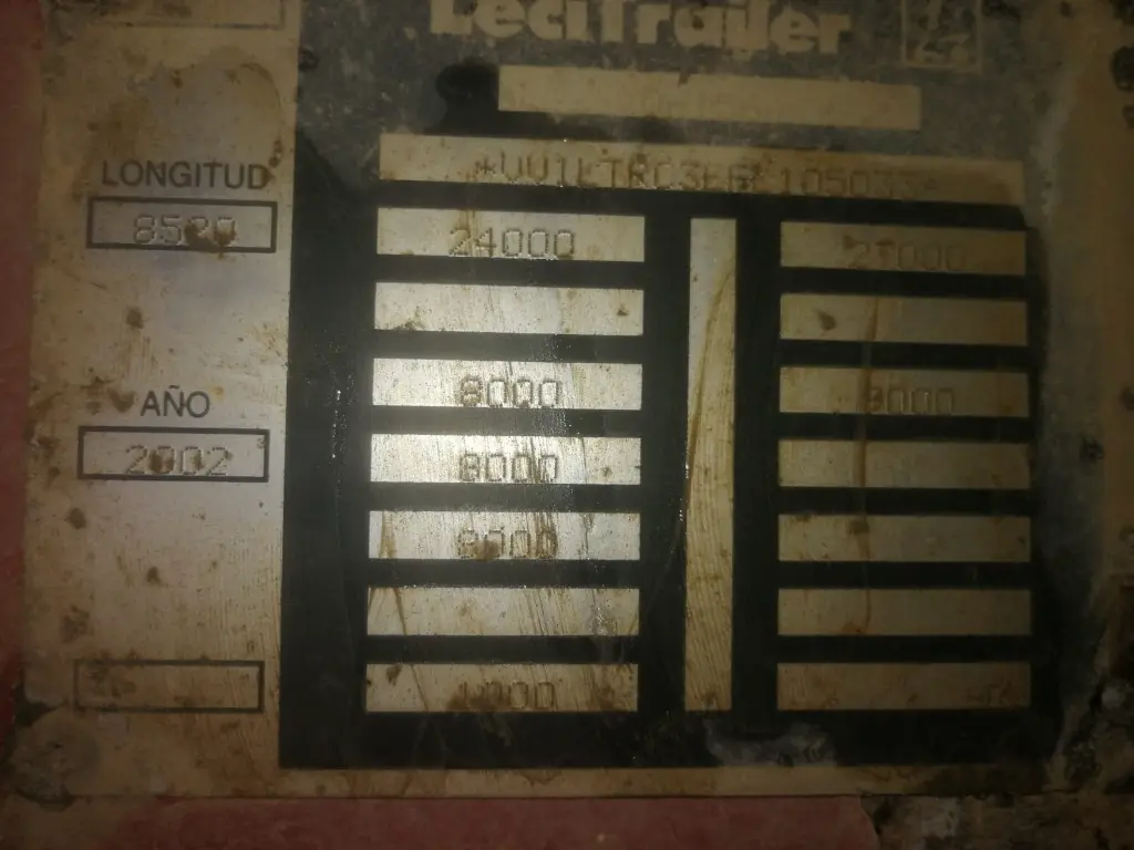 REMOLQUE LECITRAILER 3 EJES (4).webp