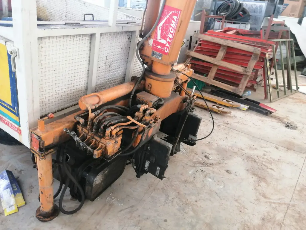 GRUA-CESTA CYTECMA (3).webp