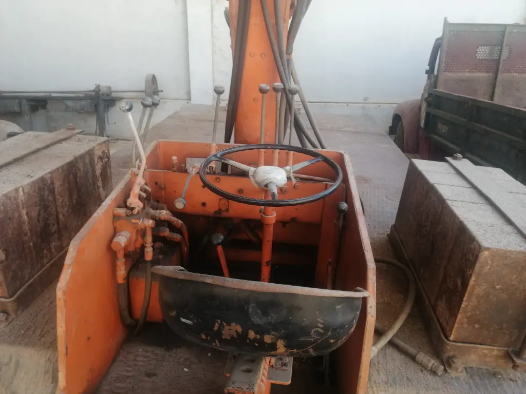 GRUA AUTOPROPULSADA (7).webp