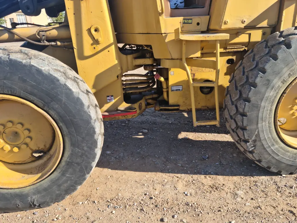 PALA CARGADORA CATERPILLAR ITE 12 (5).webp