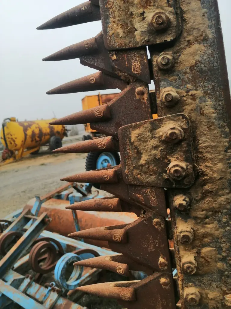 SEGADORA ALFALFA + ABONADORA.webp