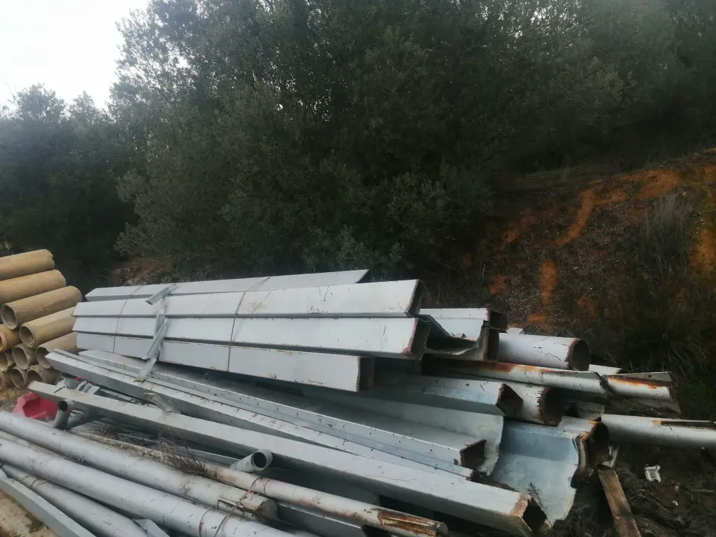 ESTRUCTURA METALICA (1).webp