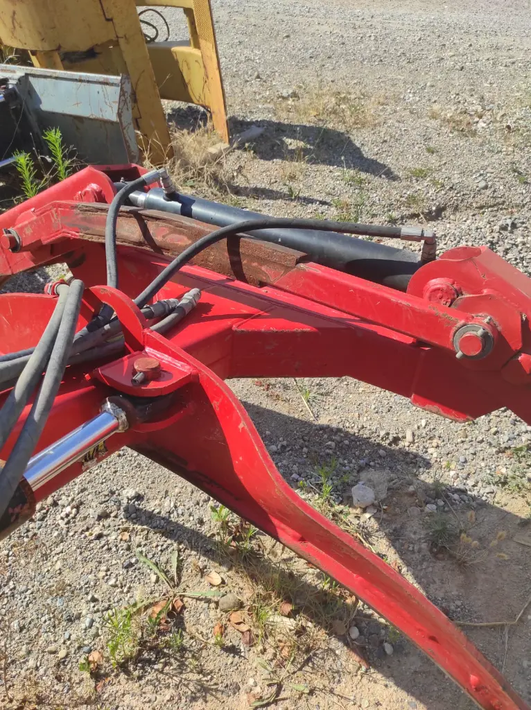 APERO TRACTOR PINZA-GRAPA (11).webp