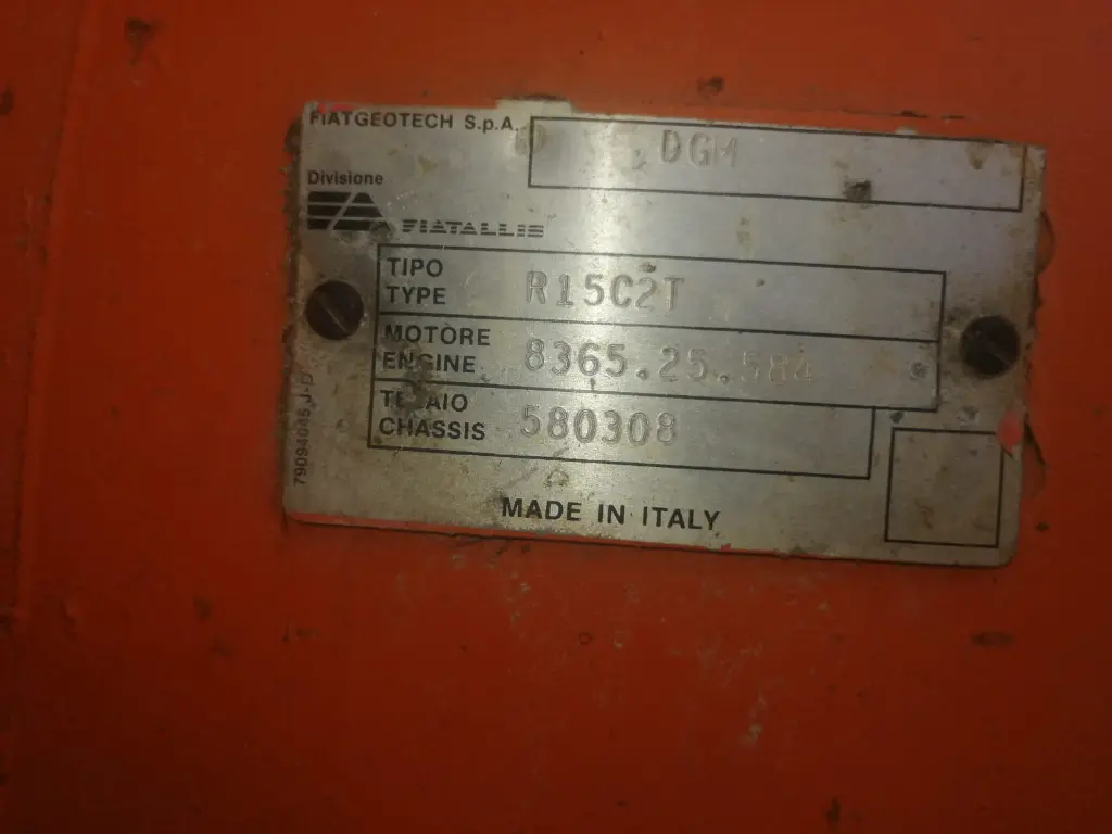 PALA CARGADORA R15C2T (3).webp