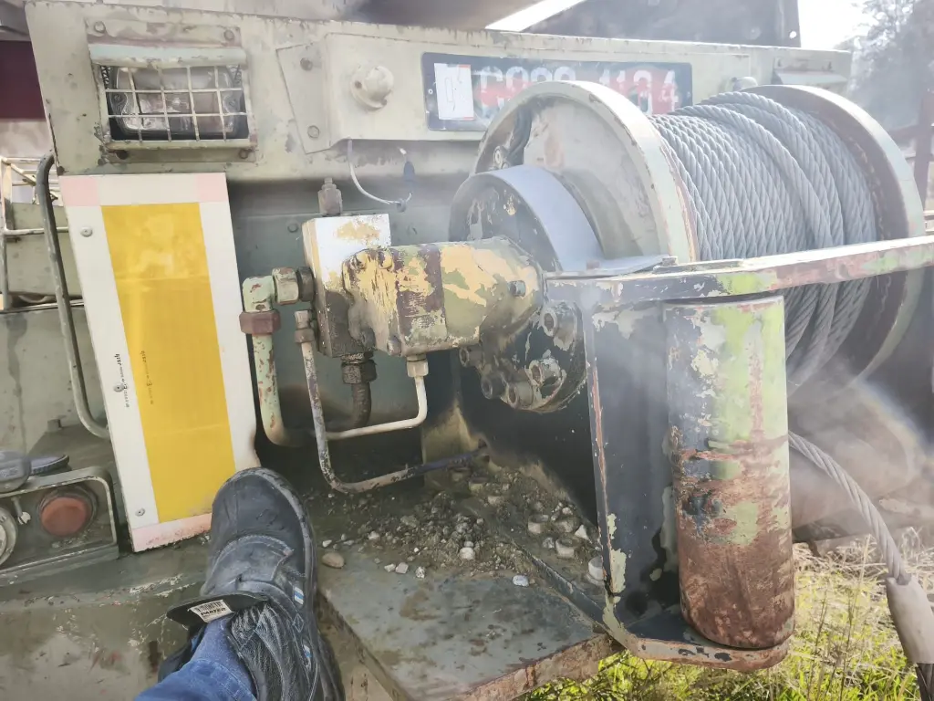 CABRESTANTE HIDRAULICO  (1).webp