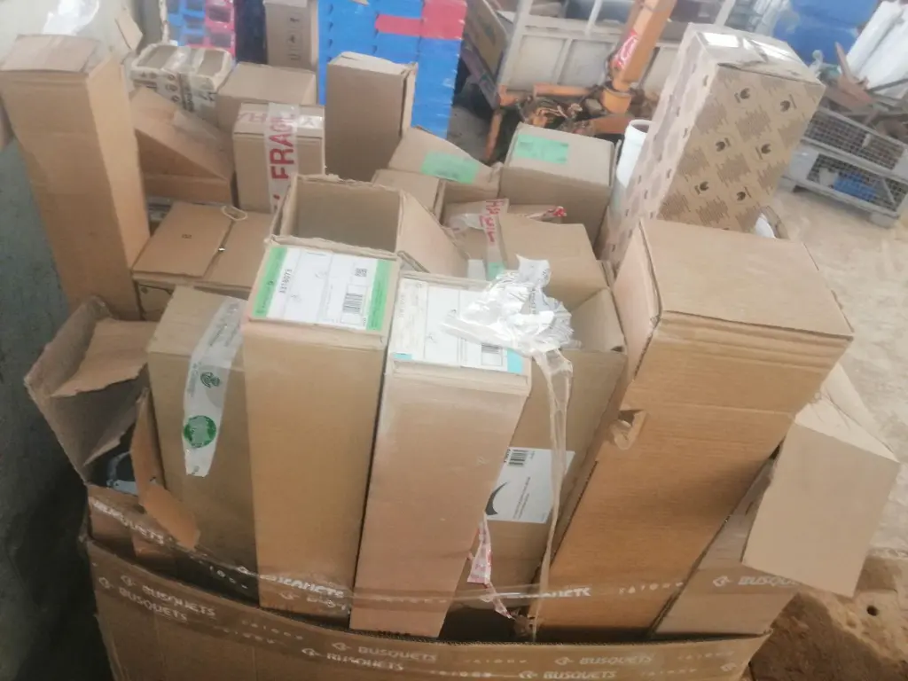 LOTE MATERIAL ELECTRICO (1).webp