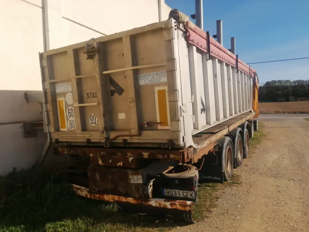 S61 - REMOLQUE 3 EJES 