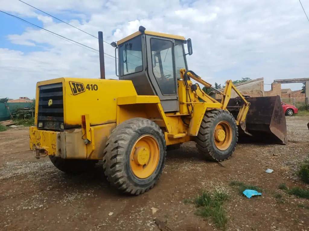 S352-PALA CARGADORA JCB 410