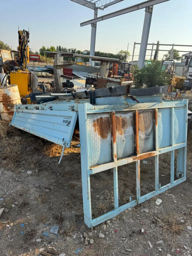 S423 - CAJA PARA CAMIÓN