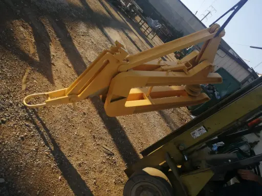 [S304] S304 - PINZAS PARA MONTAR PLACAS DE HORMIGON 