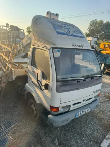 [B5202VS] 401-NISSAN CABSTAR